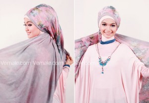 cara-mudah-memakai-jilbab-Pashmina-Kombinasi-Untuk-Acara-Resmi-2-300x207